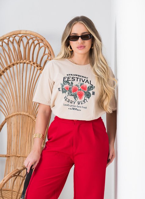 camiseta feminina oversized chocolate morango berry best 4