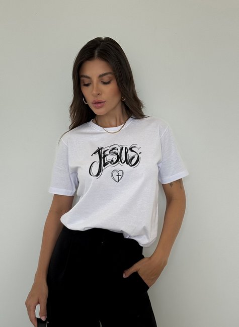batch camiseta feminina branca coracao jesus